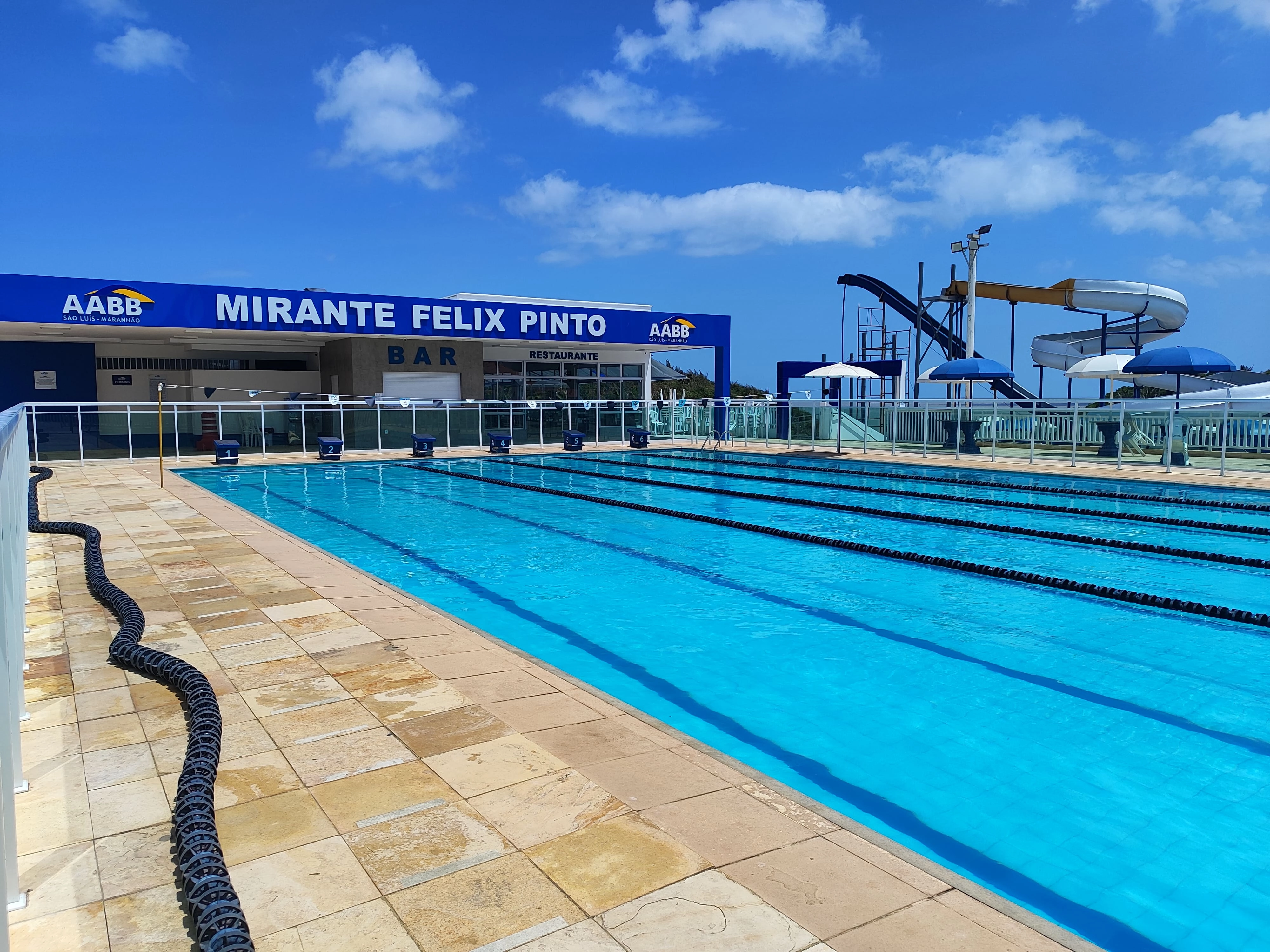 Piscinas